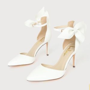 Lizaa White Bow Ankle Strap Pumps